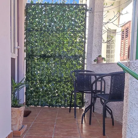 By The Sea - 23783 시베니크