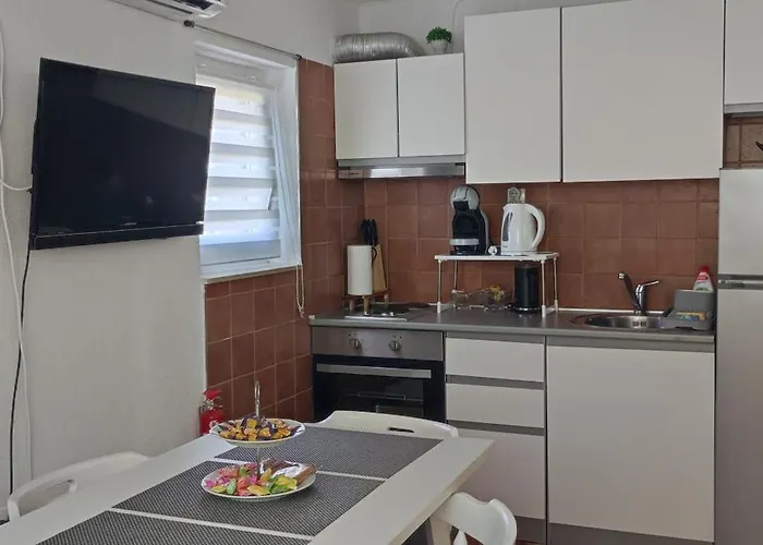 By The Sea - 23783 * Šibenik